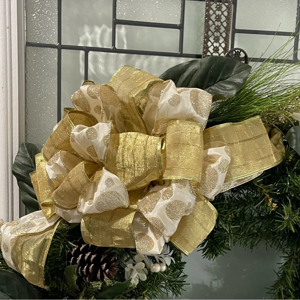 **NWT Elegant Coral Pink & Gold Magnolia Flower Winter/ Holiday Wreath